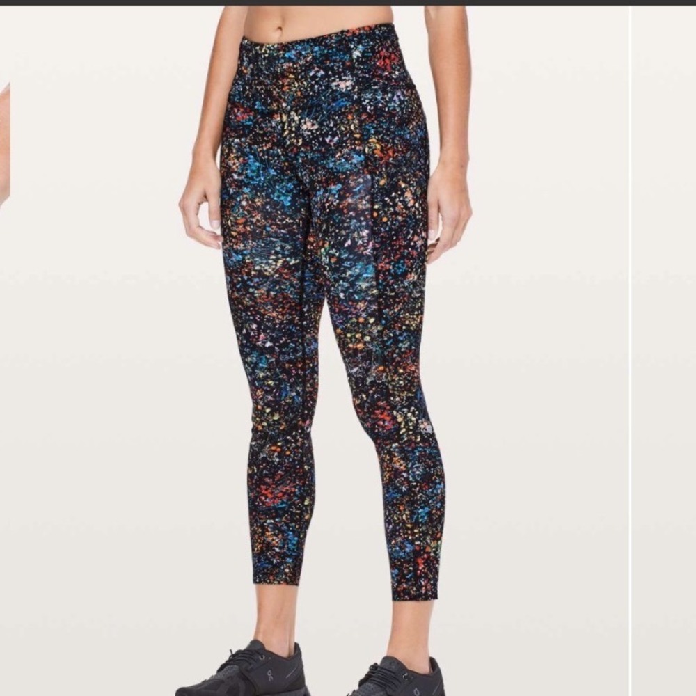 LULULEMON  Fast & Free‎ 7/8 Tight II 25"
Flowerescent Multi Size 6